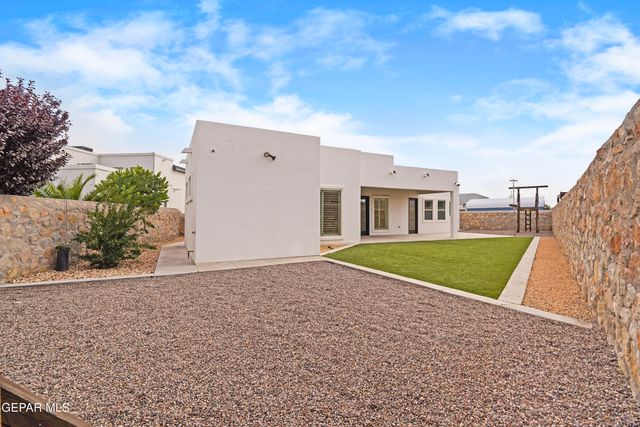 13637 Chepstow Court, Horizon City, TX 79928