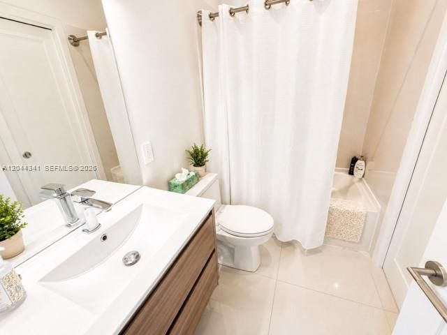 2641 S Parkview Drive, Hallandale Beach, FL 33009