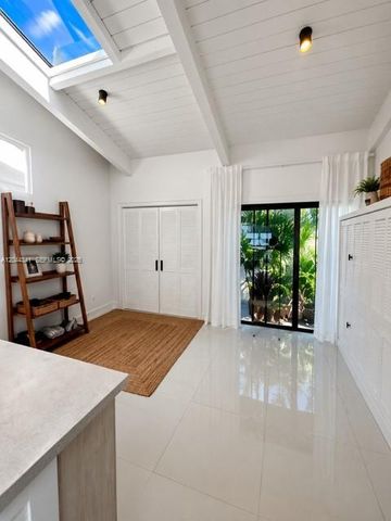 2641 S Parkview Drive, Hallandale Beach, FL 33009