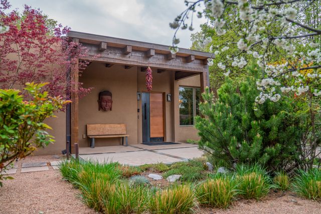 974 Old Santa Fe Trail, Santa Fe, NM 87505