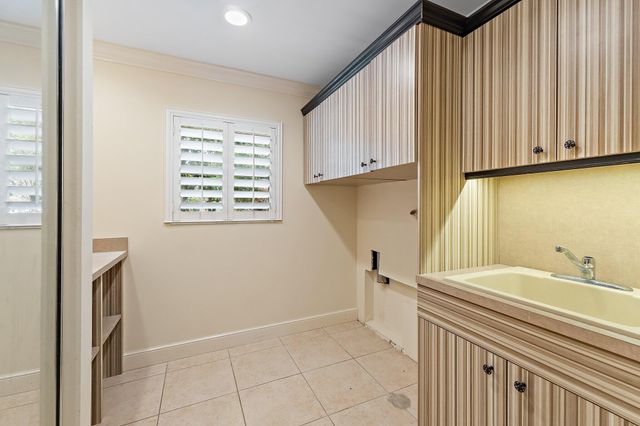 1138 SW Lighthouse Drive, Palm City, FL 34990