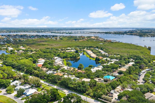 1138 SW Lighthouse Drive, Palm City, FL 34990