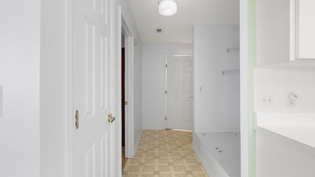 314 Lakeview Drive, Defuniak Springs, FL 32433