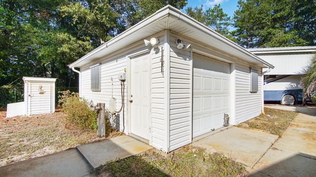 314 Lakeview Drive, Defuniak Springs, FL 32433