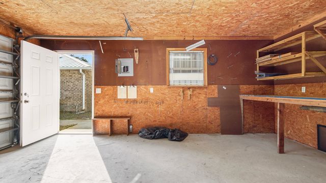 314 Lakeview Drive, Defuniak Springs, FL 32433