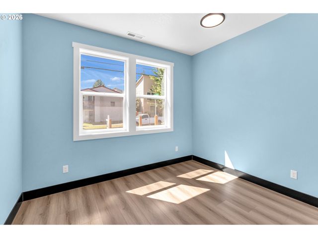 550 Se 8TH Ave, Hillsboro, OR 97123