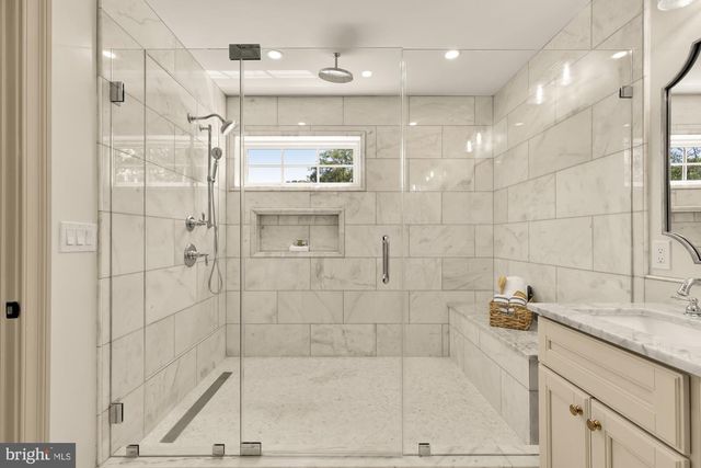 4721 45TH ST NW, Washington, DC 20016