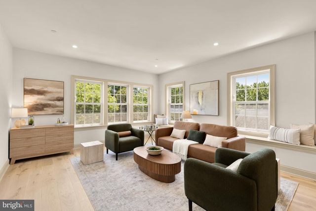 4721 45TH ST NW, Washington, DC 20016