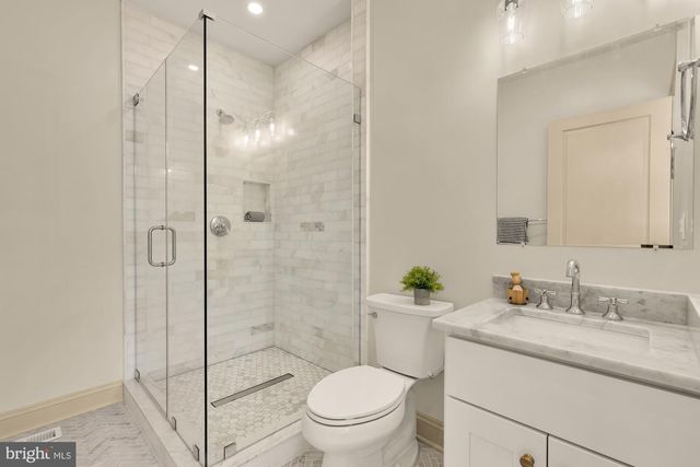4721 45TH ST NW, Washington, DC 20016
