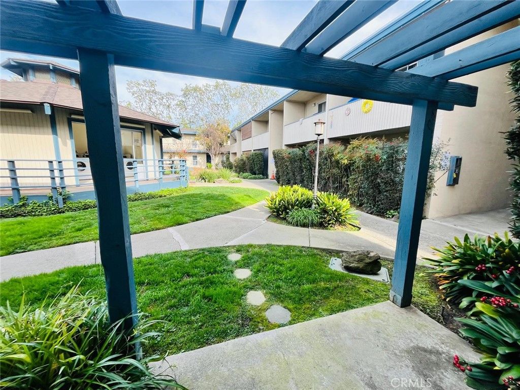 Image 22 of property listing at 1731 Ellis Street 16, Concord, CA 94520