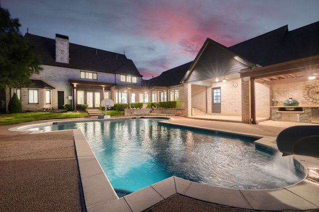 276 Pine Drive, Southlake, TX 76092