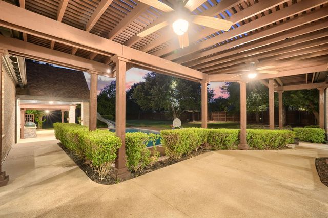 276 Pine Drive, Southlake, TX 76092