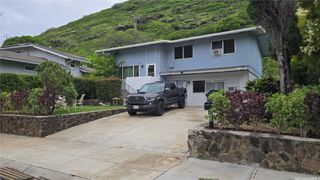 532 Pepeekeo Place, Honolulu, HI 96825