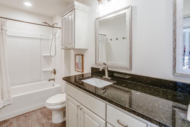 7913 Avenue J, Lubbock, TX 79423