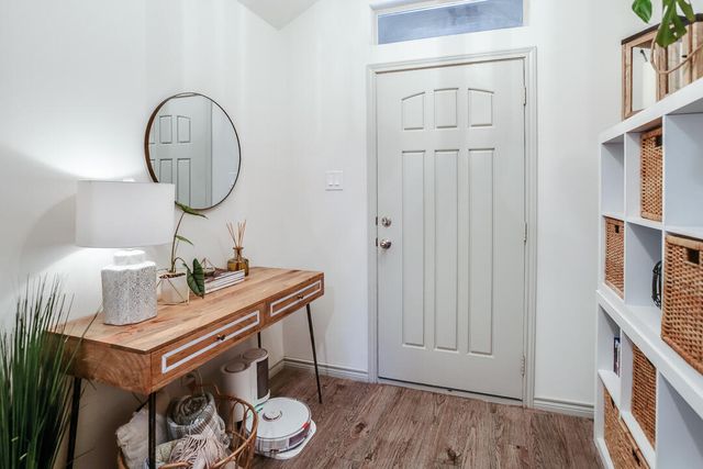 7913 Avenue J, Lubbock, TX 79423