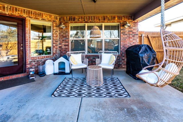 7913 Avenue J, Lubbock, TX 79423