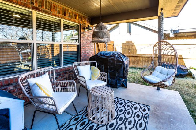 7913 Avenue J, Lubbock, TX 79423