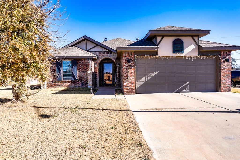 7913 Avenue J, Lubbock, TX 79423