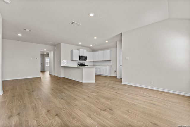 127 Ivory Gull, San Antonio, TX 78253