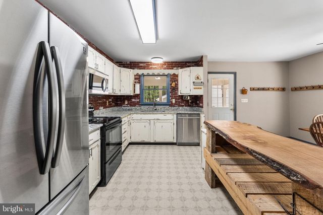 6016 MASSAPONAX CHURCH RD, Fredericksburg, VA 22407