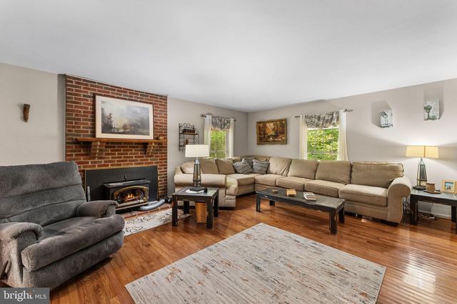 6016 MASSAPONAX CHURCH RD, Fredericksburg, VA 22407