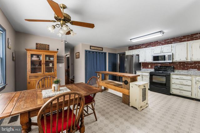 6016 MASSAPONAX CHURCH RD, Fredericksburg, VA 22407