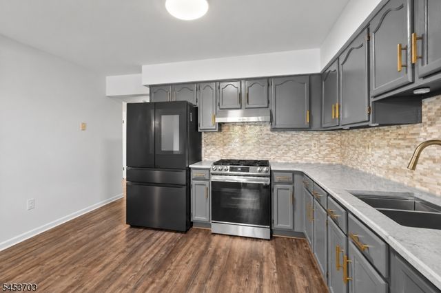 41 Buffalo Hollow Rd 41, Branchburg Twp., NJ 08876