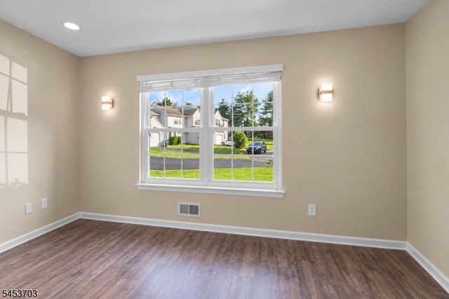 41 Buffalo Hollow Rd 41, Branchburg Twp., NJ 08876