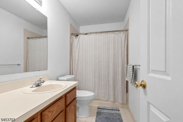41 Buffalo Hollow Rd 41, Branchburg Twp., NJ 08876