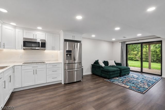 41 Buffalo Hollow Rd 41, Branchburg Twp., NJ 08876