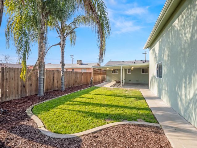 2980 Olive Street, Selma, CA 93662