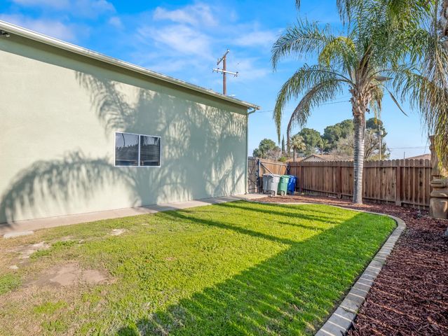 2980 Olive Street, Selma, CA 93662