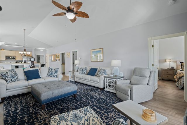 4851 Luster Leaf Cir Apt 405, Myrtle Beach, SC 29577