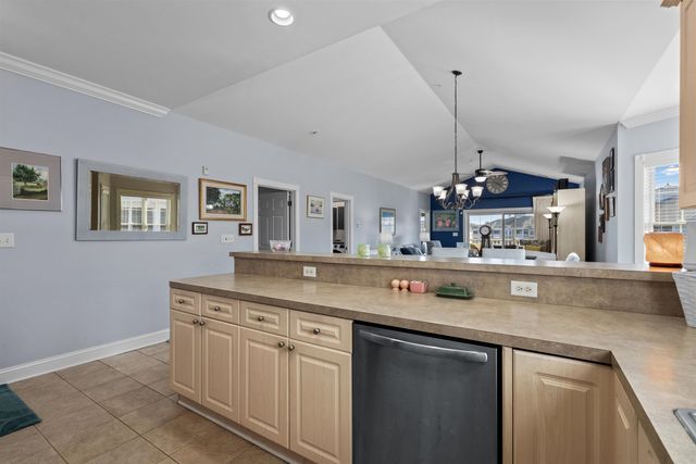 4851 Luster Leaf Cir Apt 405, Myrtle Beach, SC 29577