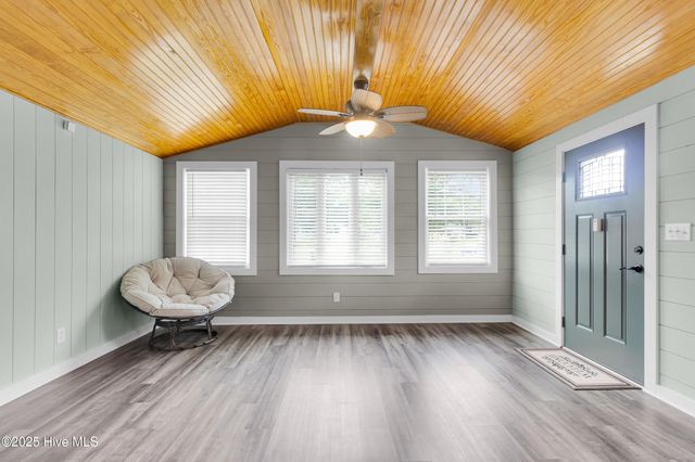 414 W Branch Drive, Newport, NC 28570