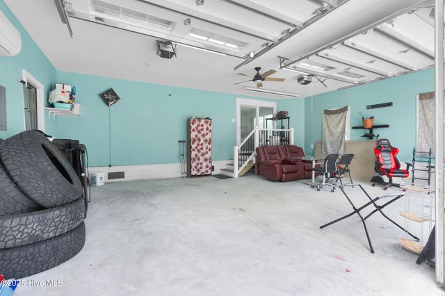 414 W Branch Drive, Newport, NC 28570