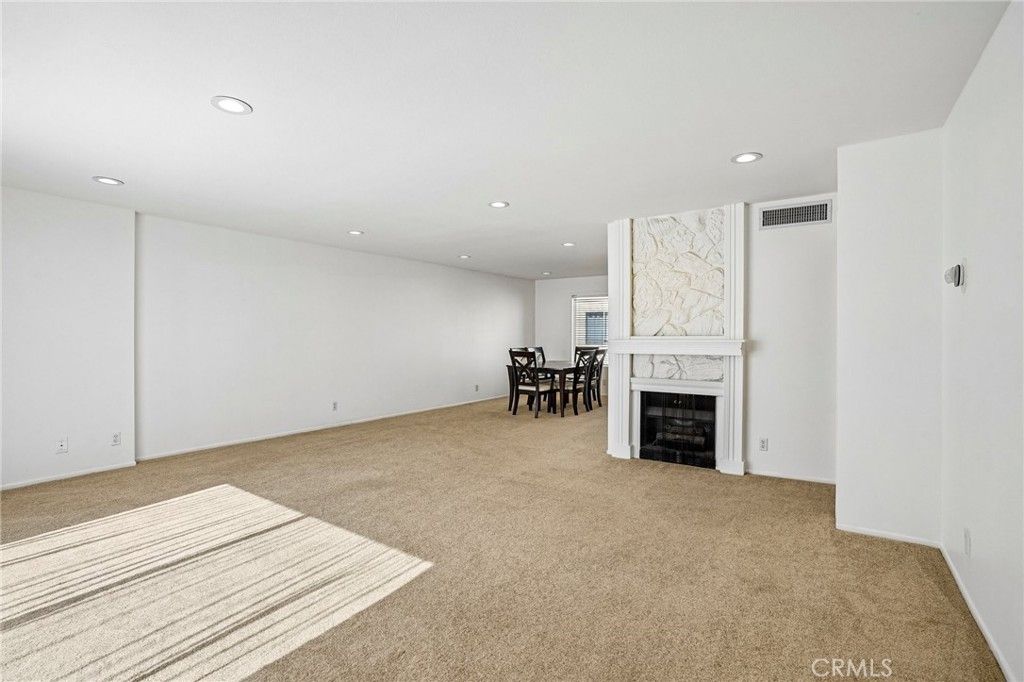 7718 Via Napoli 58, Burbank, CA 91504 — photo 5
