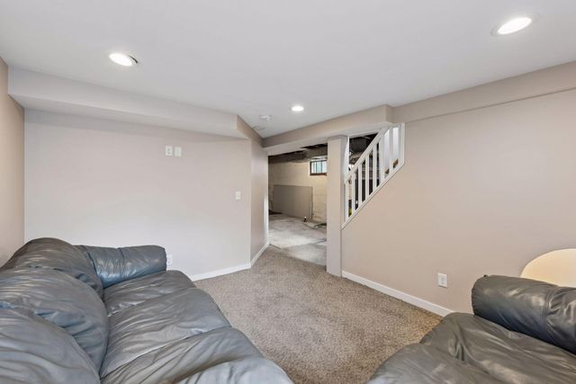 4228 42nd Avenue S, Minneapolis, MN 55406