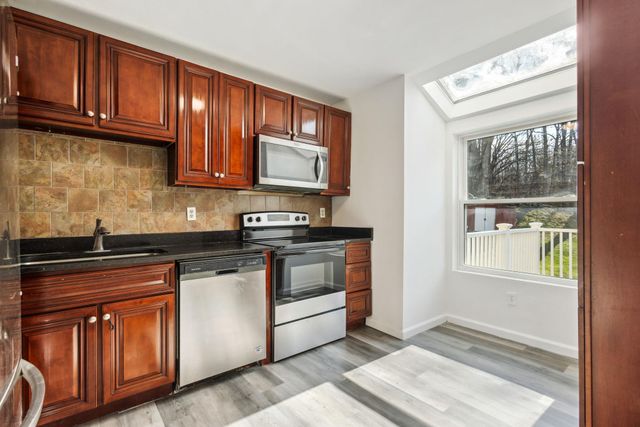 14 Franklin Place, Washingtonville, NY 10992
