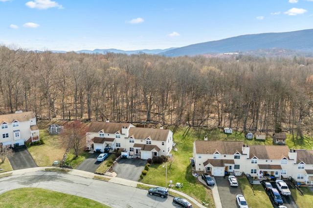 14 Franklin Place, Washingtonville, NY 10992