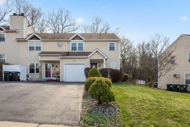 14 Franklin Place, Washingtonville, NY 10992