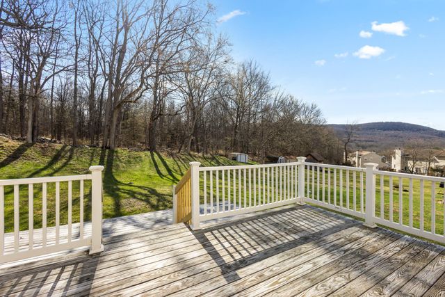 14 Franklin Place, Washingtonville, NY 10992