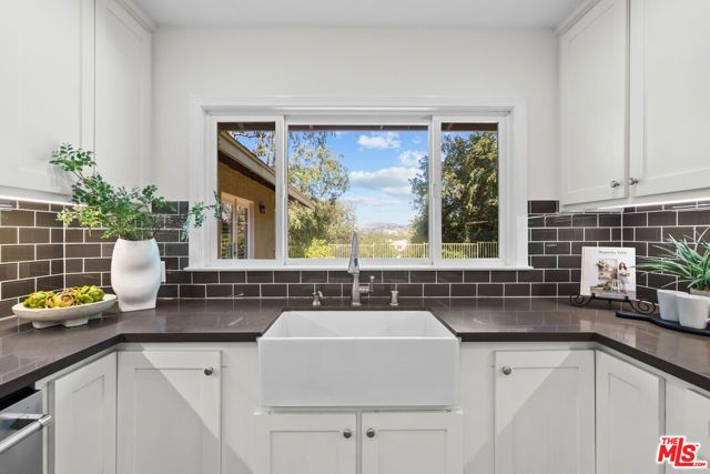 24364 Arcadia Street, Newhall (santa Clarita), CA 91321