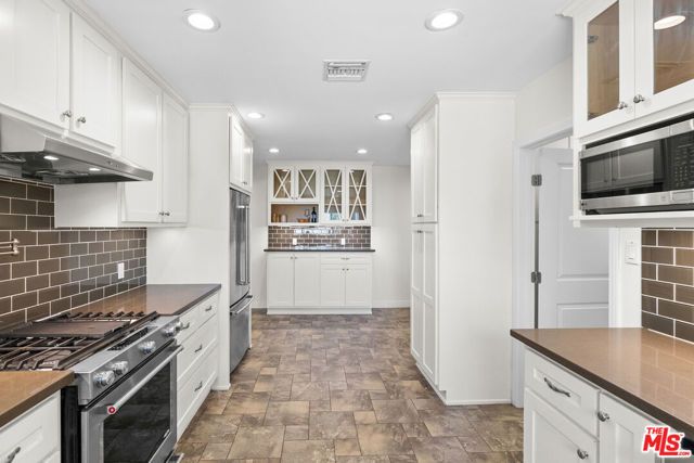 24364 Arcadia Street, Newhall (santa Clarita), CA 91321