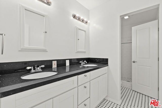 24364 Arcadia Street, Newhall (santa Clarita), CA 91321