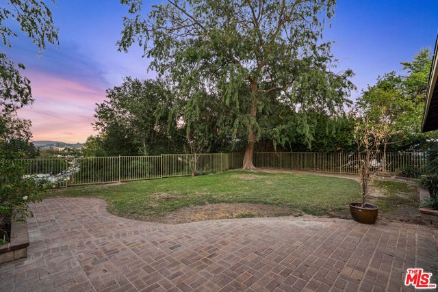 24364 Arcadia Street, Newhall (santa Clarita), CA 91321