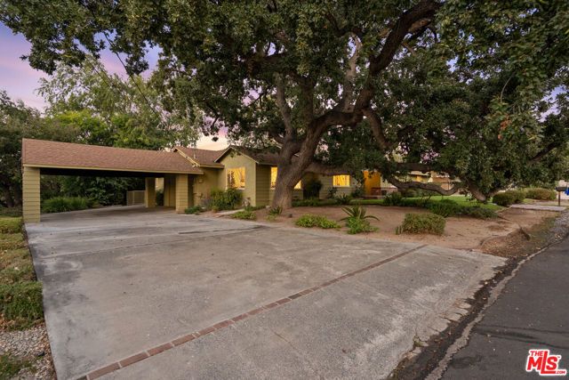 24364 Arcadia Street, Newhall (santa Clarita), CA 91321