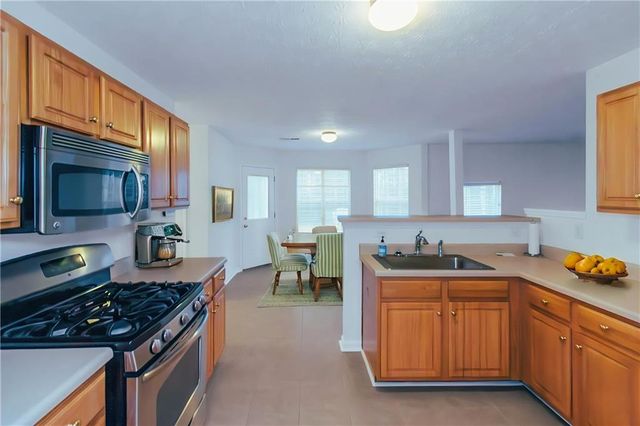 128 Northtowne Cove, Stockbridge, GA 30281