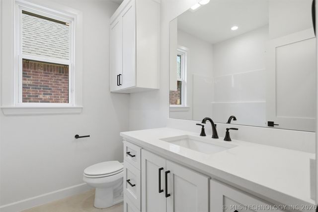 1563 S Hickory Circle, Broken Arrow, OK 74012