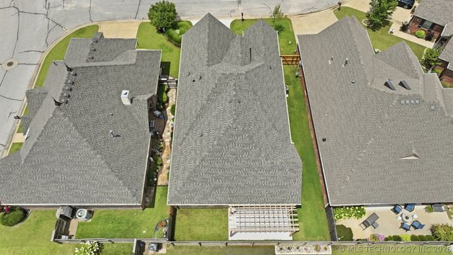 1563 S Hickory Circle, Broken Arrow, OK 74012